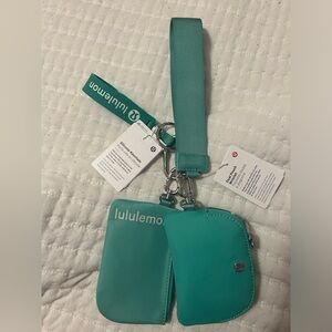 Lululemon Duel Pouch Wristlet and Silicone Keychain (Teal)